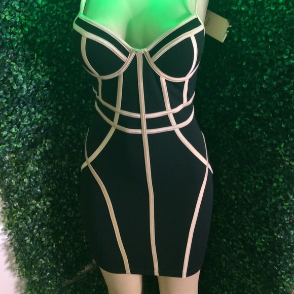 blashe Dresses & Skirts - Beautiful women’s dress 👗